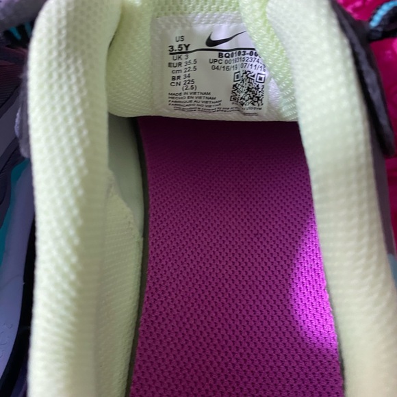 Nike Kids' Air Max 270 React - Picture 8 of 8